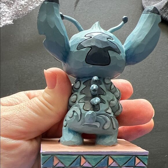 Disney Jim shore stitch with frog - Picture 6 of 7
